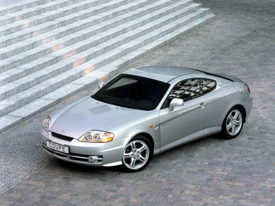 Hyundai Coupe 2002 года  (фото 10 из 20)